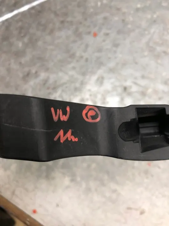 Pedal da embraiagem OEM 1K1721321D - Volkswagen OE usado image 8