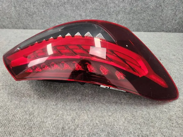 Linker achter LED-achterlicht - Mercedes E-Klasse W213 2020-2023 image 3