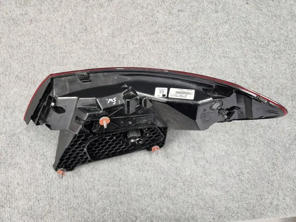 Linker achter LED-achterlicht - Mercedes E-Klasse W213 2020-2023 image 6