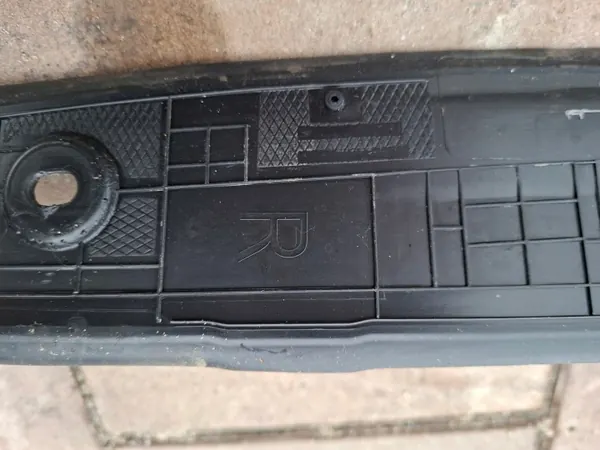 Nissan X-Trail T33 Spritzschutz Vorne Rechts OEM image 5