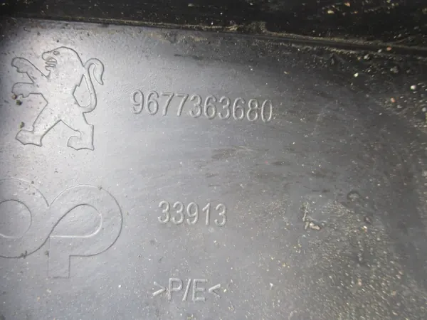 Peugeot Boxer III Lift Stoßstangenabdeckung OEM 9677363680 image 9