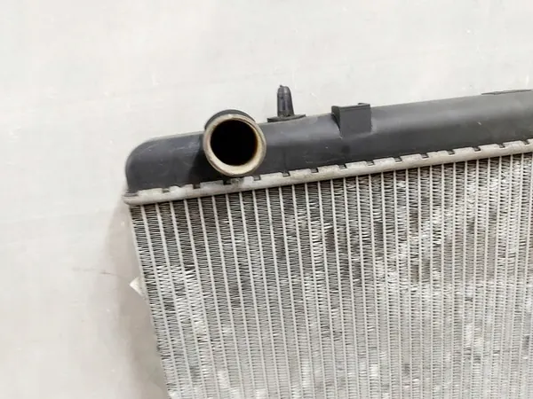 CITROEN C4 PICASSO 2.0 16V Radiador de Agua 9645658080 image 2