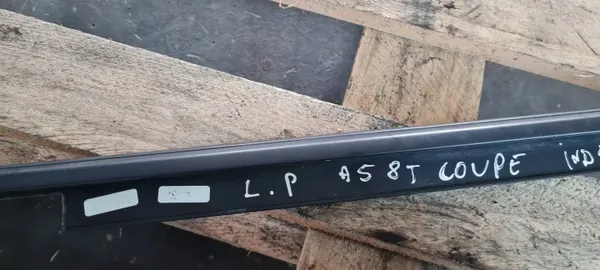 Audi A5 Deurmat Links Voor OEM 8T0853283E image 5
