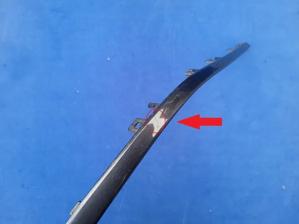 Toyota Corolla XII framstötfångarremsa OEM 52711-02220 image 3