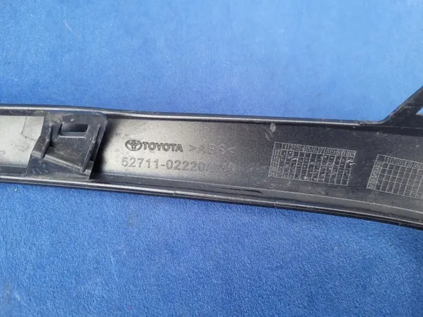 Toyota Corolla XII framstötfångarremsa OEM 52711-02220 image 9