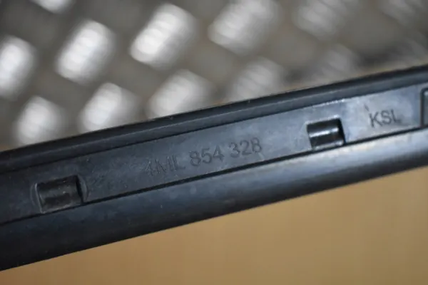 Rechter Voorruitlijst OEM 4ML854328 55 Lamborghini Urus image 3