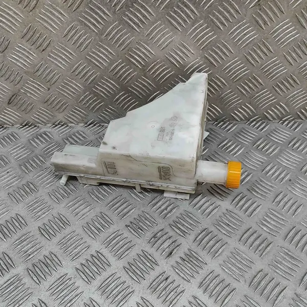 Nissan Juke II F16 2019 Kühlmittel-Ausgleichsbehälter image 3