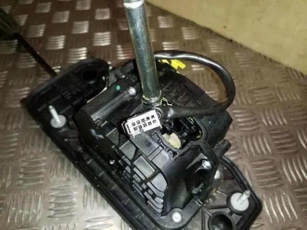 VW CC Schaltgetriebe-Mechanismus OEM 3AC713025D image 7