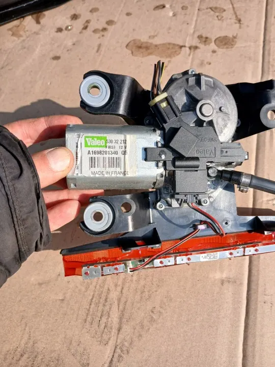 Motor limpiaparabrisas trasero OEM Mercedes W169 A-Class image 8