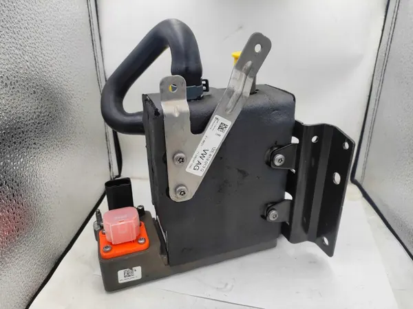Lämmönvaihdin OEM 12E963231K VW e-Up, Skoda, Audi image 4