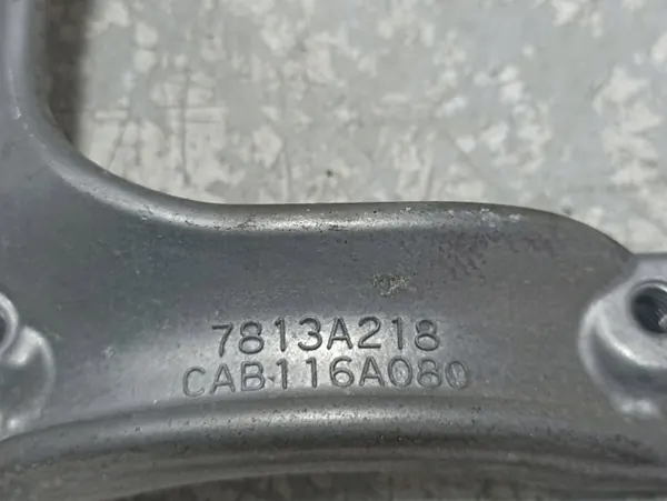 Support de compresseur Mitsubishi ASX Lift OEM 7813A218 image 3