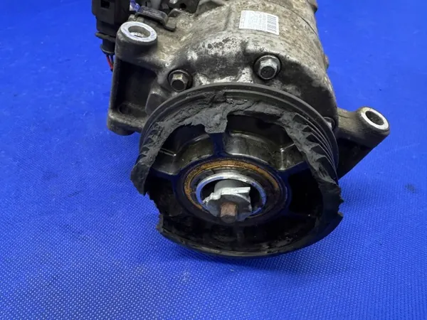 Audi A6 C6 AC-kompressor OEM 4F0260805AG image 4