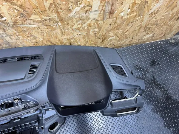 Salpicadero BMW X2 F39 OEM 3295385 Negro Usado image 4