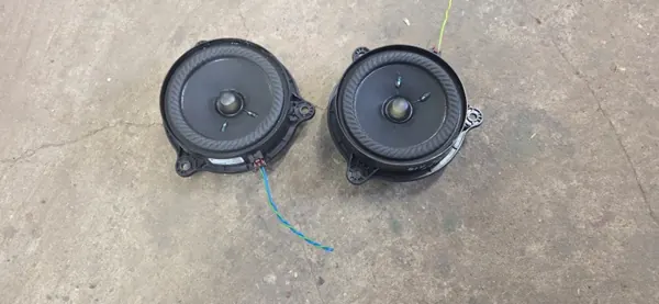 Bose-kaiutin OEM 281565FA2A Nissan Micra K14:lle image 2