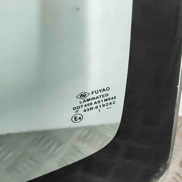 Isuzu D-Max 2014 framruta OEM 8981406835 image 6