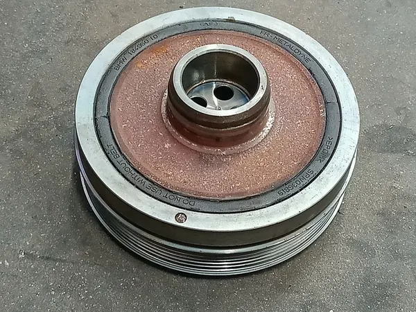 BMW F G B47 Polia Amortecedora de Vibrações 7619245 image 4