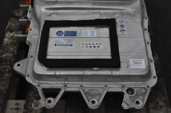 Batería Land Rover OEM L8D2-10B759-AD Usada image 10