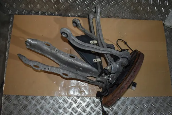 Bakre Höger Fjädring Mercedes W217 W222 image 4