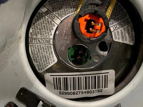 Airbag conducteur Audi A4 B8 8K0880201C image 4