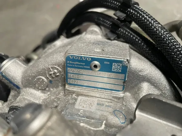 VOLVO XC90 II Turbo D420T2 B5 36003576 image 4