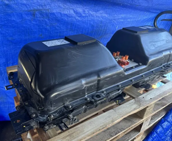 Batterie hybride DS OEM 9856257680 - État utilisé image 10
