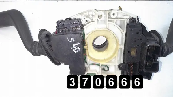 Volvo Strömbrytare OEM AM-370666 för S40 1997 image 3