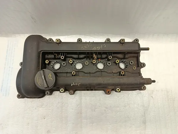 KIA CEED I 2007 1.6B G4FC Tampa de Válvulas image 2