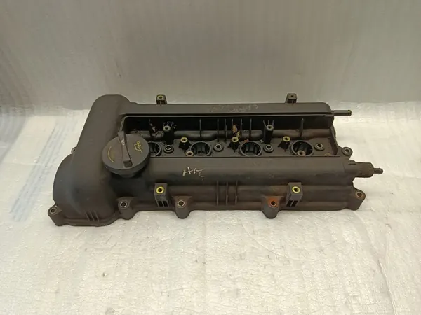 KIA CEED I 2007 1.6B G4FC Tampa de Válvulas image 3