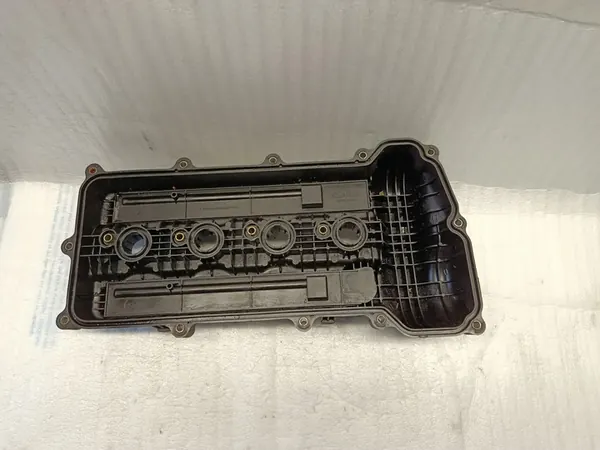 KIA CEED I 2007 1.6B G4FC Tampa de Válvulas image 7