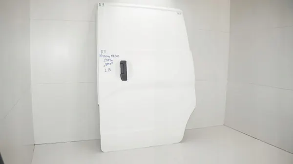 Puerta Trasera Izquierda OEM 360189223 para Nissan NV200 2009 image 5