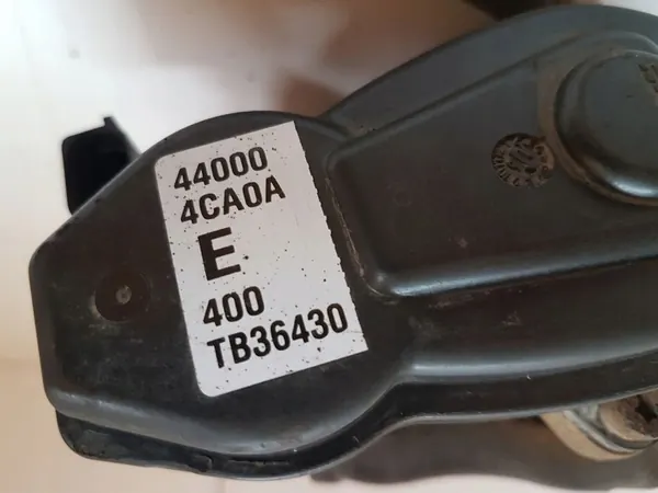 Nissan X-Trail T32 2016 Rechte Hinterradbremse image 3