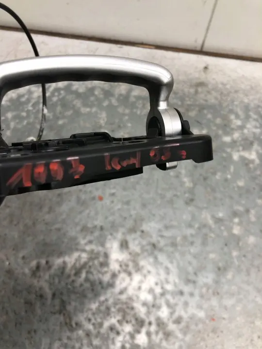 Poignée intérieure avant gauche OEM 96801416VVBILI Peugeot image 8