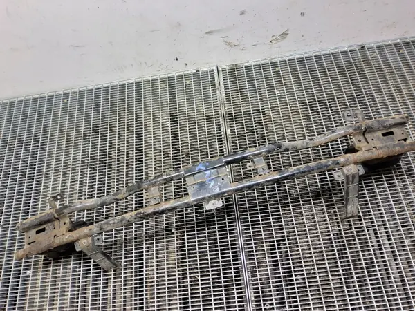KIA Ceed achterophangingbalk OEM SKE56819 image 2