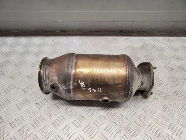 Audi OE Katalysator 8W0131703AC - Begagnad image 2