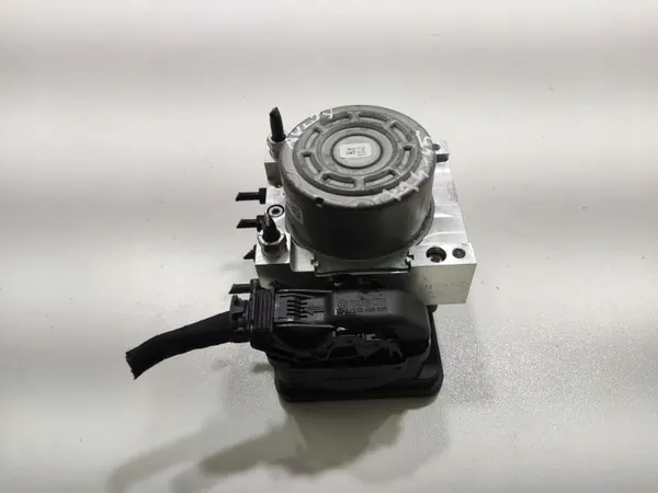 Pompe ABS OEM 44540-0H180 pour Toyota Aygo X image 5