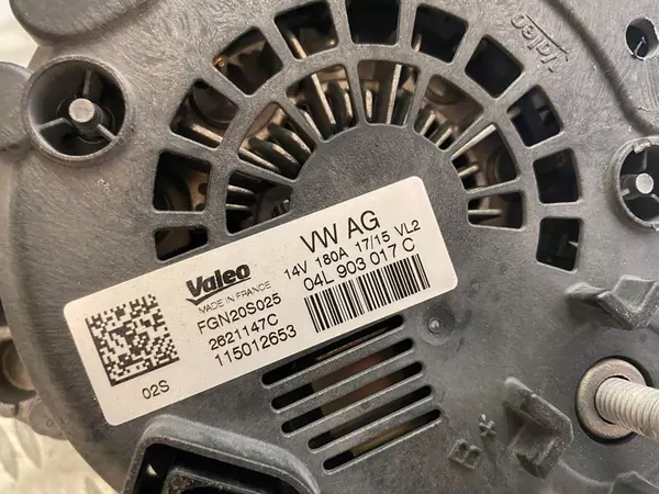 Audi A6 S6 C7 4G Generaattori 04L903017C image 2