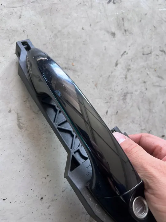 Vasemman etuoven kahva HYUNDAI I20 II OEM image 3