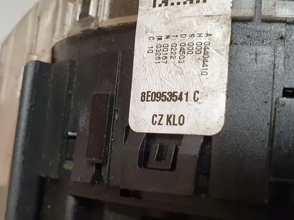 AUDI A4 (8E2, B6) 8E0953549F 1.9L Diesel 2004 image 2