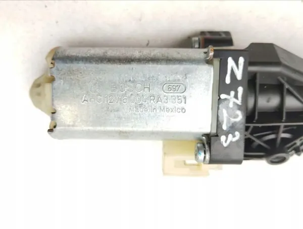 Motor eléctrico asiento OEM JCI2766538 image 4