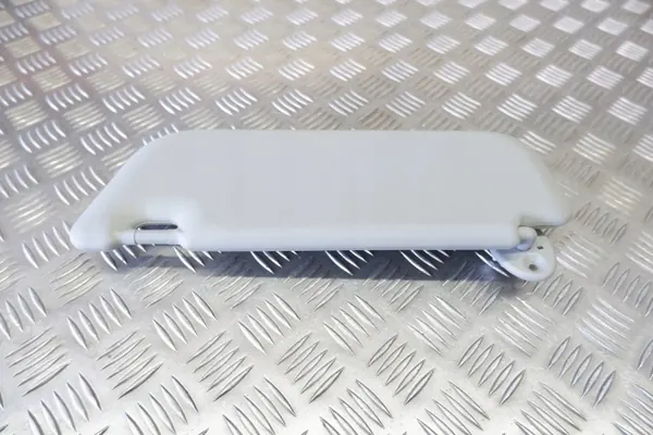 OEM 74310-K0070 Rechter zonneklep voor Toyota Yaris IV image 6