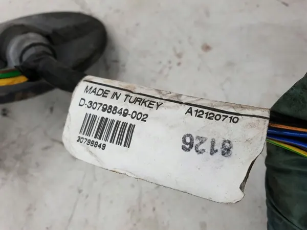 Câble de frein à main Volvo XC70 30798849 image 2