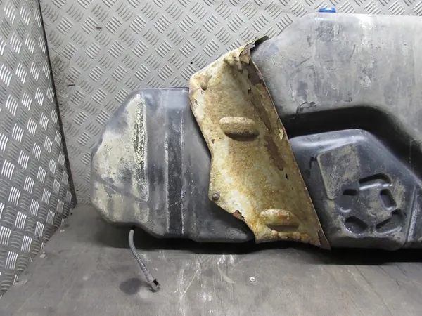 Réservoir de carburant Opel Astra H 04-14 13224309 image 10