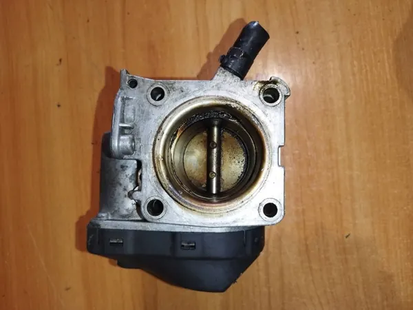 Kaasutin OEM 036 133 062B Volkswagenille image 3