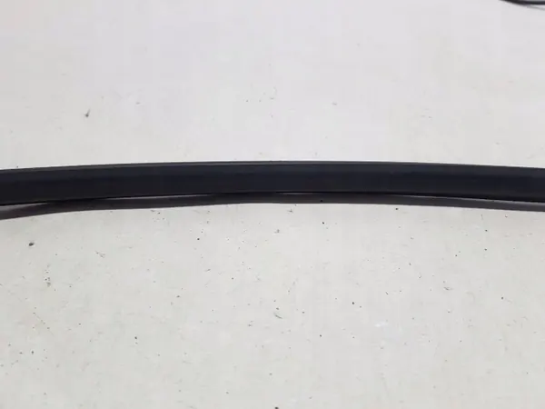 Junta de maletero calefactada OEM 3011432GG Derecha trasera Mercedes ML image 4