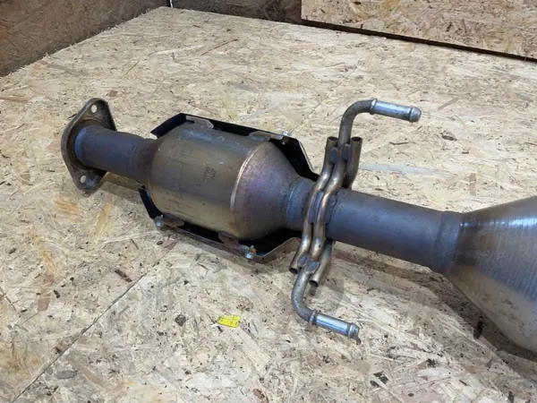 Keskusvaimennin Mazda CX-5 II OEM 706366210 S2501M647 image 9