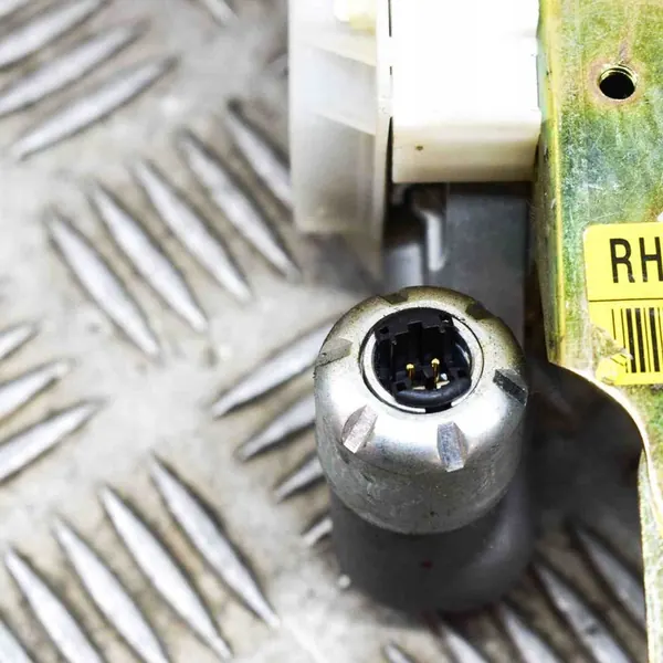 SsangYong Kyron 2006 Right Front Seat Belt image 3