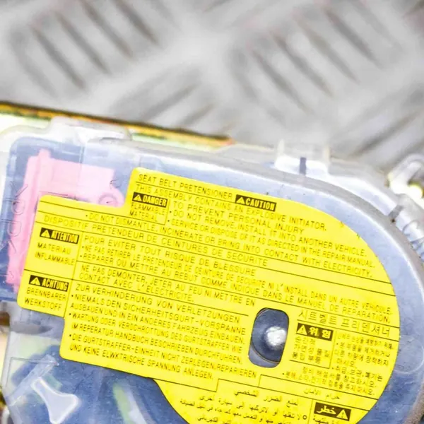 SsangYong Kyron 2006 Right Front Seat Belt image 4