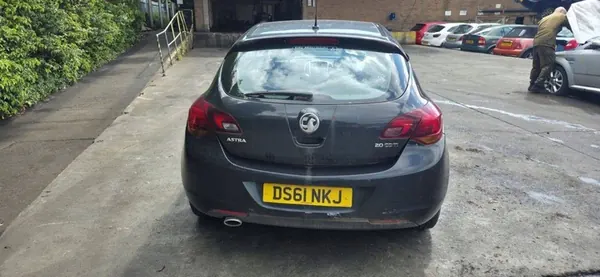 Takavalon jarruvalo Opel Astra J 2012 image 4