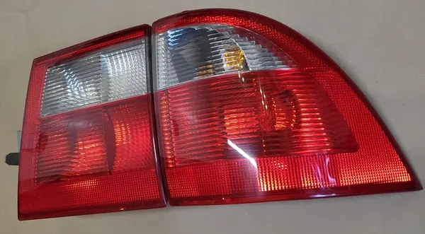 Luz Trasera Derecha para Saab 95 9-5 Kombi Lift OE image 3