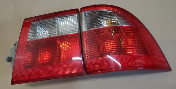 Luz Trasera Derecha para Saab 95 9-5 Kombi Lift OE image 4